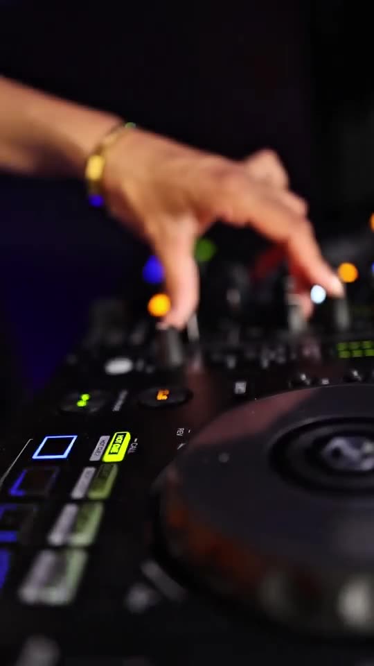 On The Wheels livestream